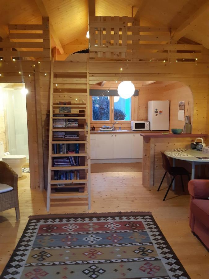 Springbank Cabin Insch 外观 照片