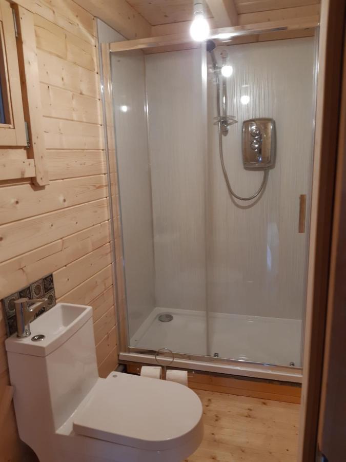 Springbank Cabin Insch 外观 照片